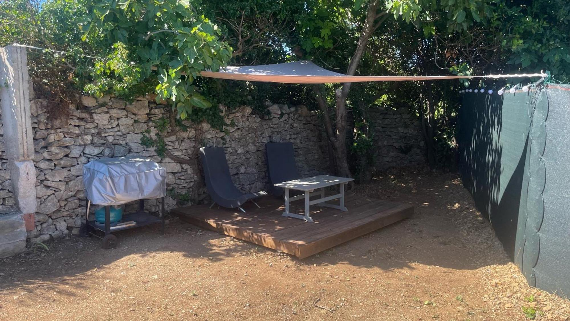Mobil-Home En Pleine Nature A 3 Mins Du Lac Du Salagou Avec Vue Panoramique Lacoste  Kültér fotó
